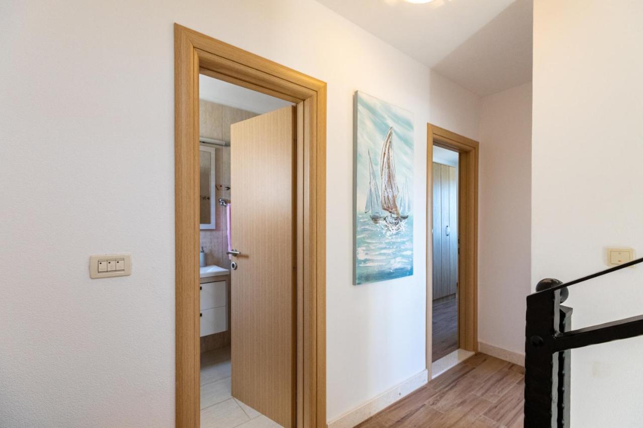 Holiday Home Lydia Slatine Luaran gambar