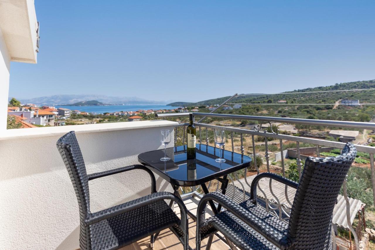 Holiday Home Lydia Slatine Luaran gambar